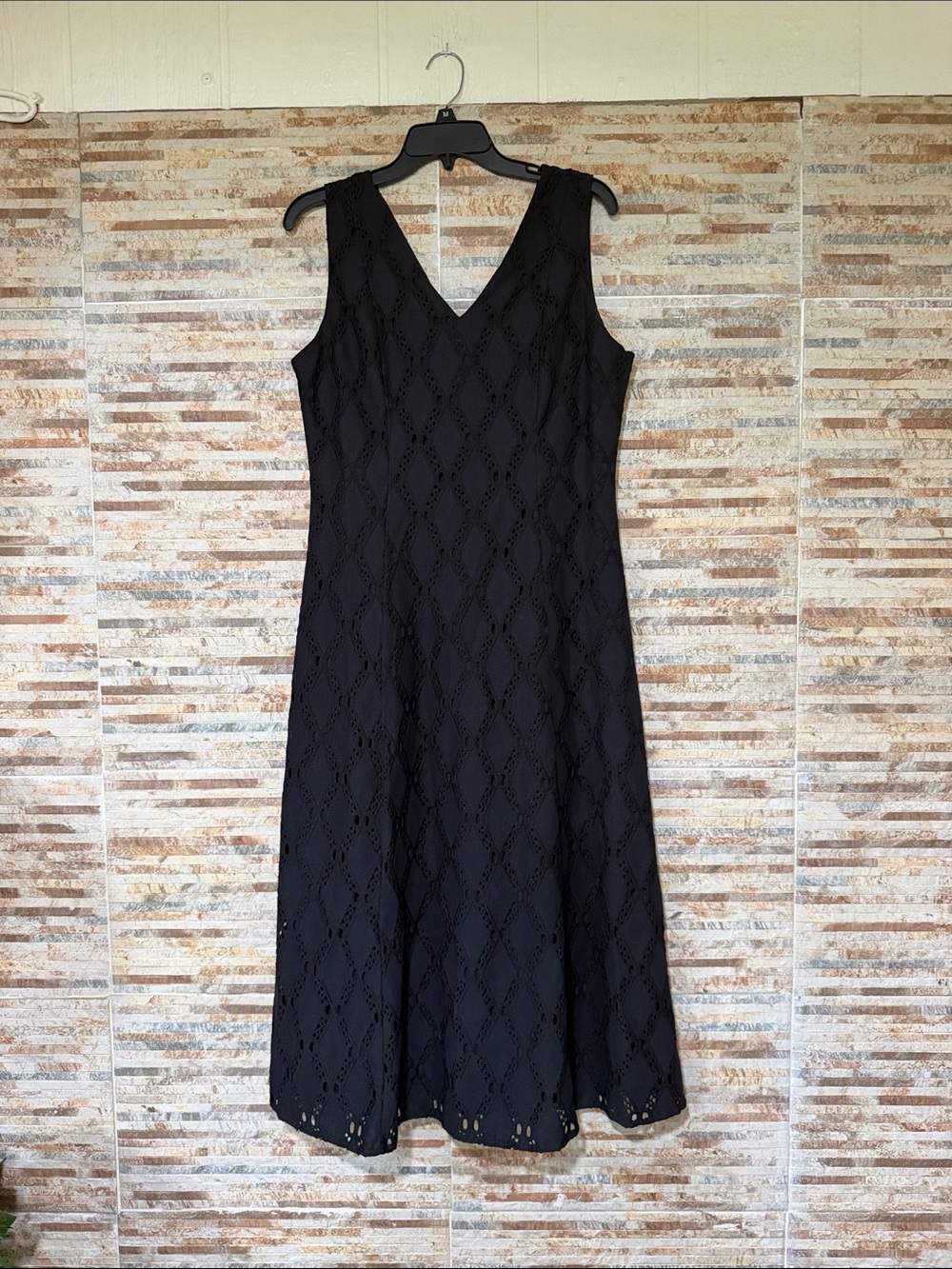 T Tahari Black Eyelet V-Neck Midi Dress pit to pit 17”